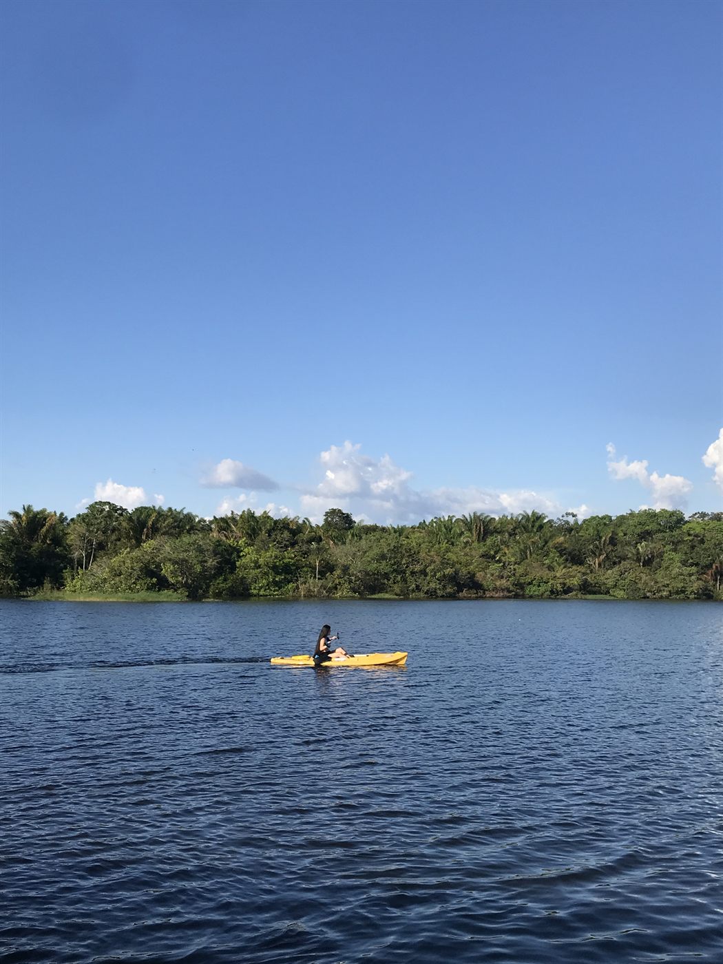 Passeio de caiaque no lago